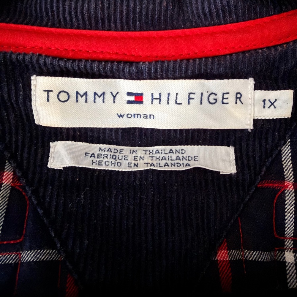 TOMMY HILFIGER Women’s Red Quilted Barn Jacket Black Corduroy Collar Sz 1X - Picture 8 of 8